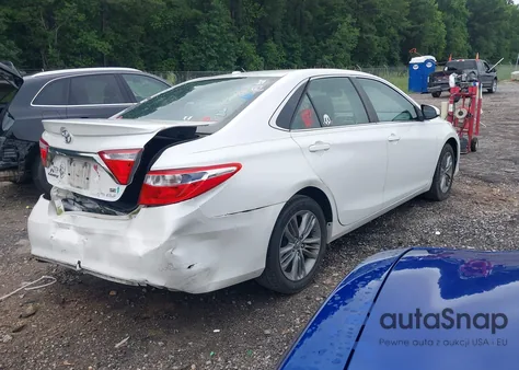 2017 Toyota Camry Le/Xle/Se/Xse z USA, uszkodzony, nr VIN 4T1BF1FK0HU272232